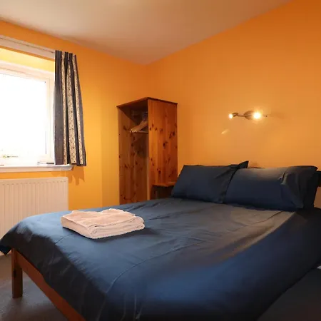 Blairmains Guest House Kirk of Shotts Room photo