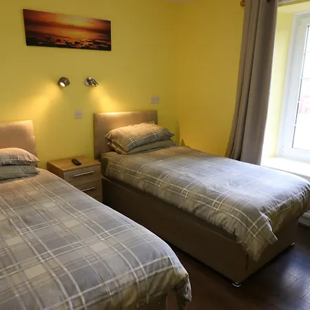 Blairmains Guest House Kirk of Shotts Room photo